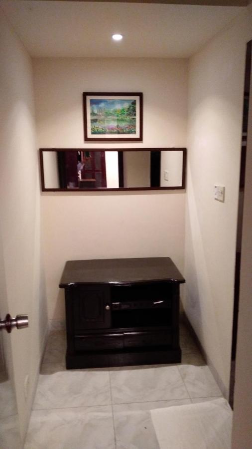 Center Point Apartment Дака Екстериор снимка